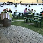Bioweingut Hauerhof 99 -apartment 4 Апартаменты *