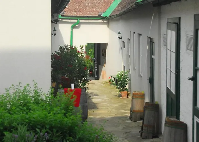 Bioweingut Hauerhof 99 -apartment 4 Lägenhet Klosterneuburg